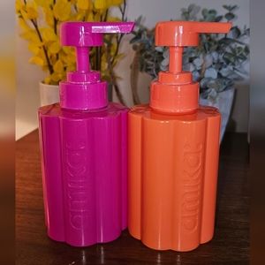 Amika Forever Friends bottles